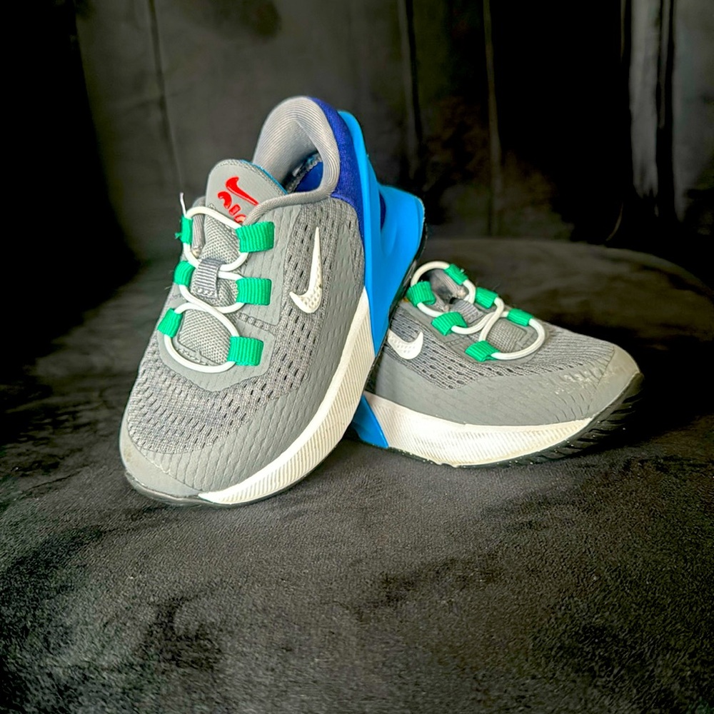 Toddler Nike Air Max Size 6